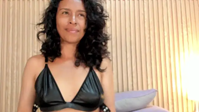 samantha duart3 online show from April 7, 11:56 am