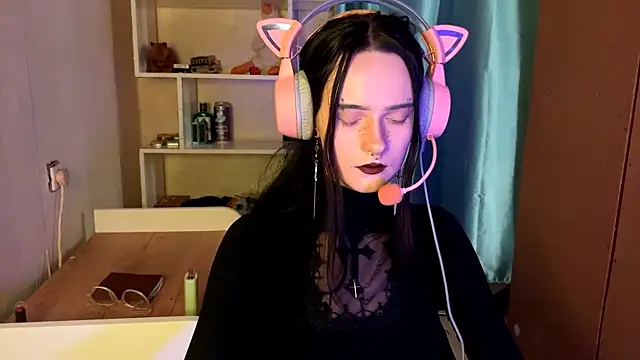 MabelDefina online show from February 18, 11:09 am