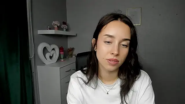 AdeleSolo online show from May 28, 5:38 am