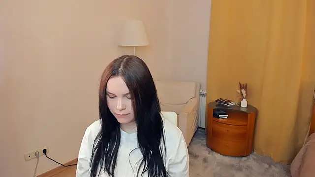 LeilaErcolani online show from February 28, 7:02 pm