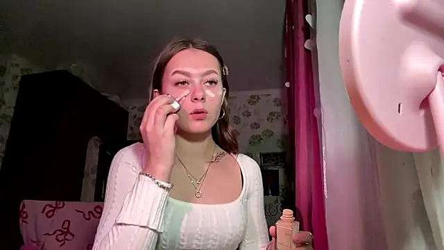 StephaniCute online show from March 12, 3:04 pm