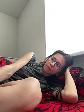 Oliviyalove  online show from May 29, 9:18 am
