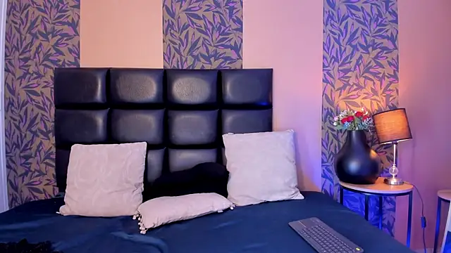 salo love online show from February 23, 2:05 pm