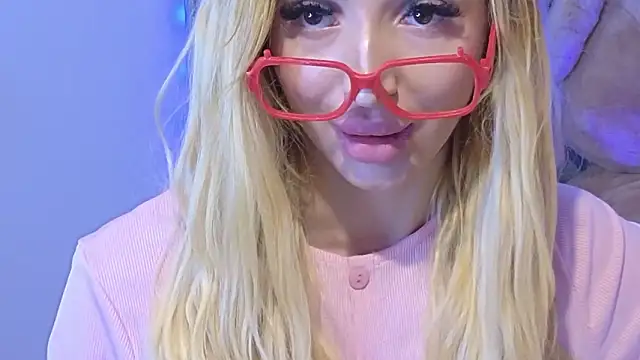 KarmaArms online show from March 14, 8:21 pm