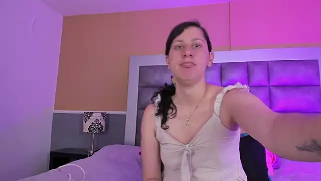 LunaDamasco online show from March 27, 7:14 pm