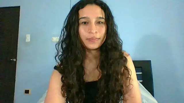 scarlettscottx  online show from July 3, 3:23 am