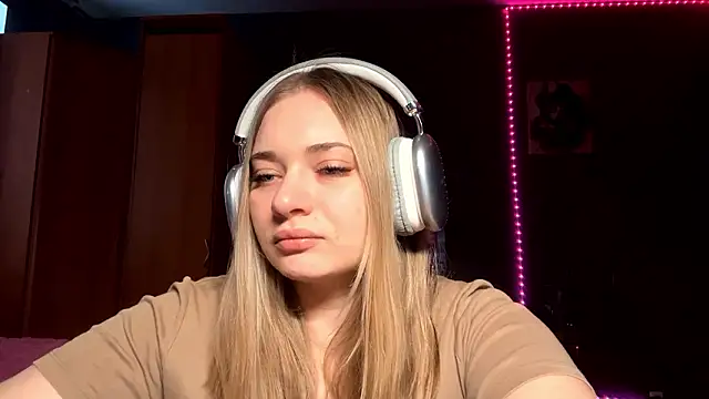 Millavajaina online show from February 20, 2:18 pm