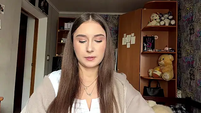 poly princess online show from April 8, 11:12 am