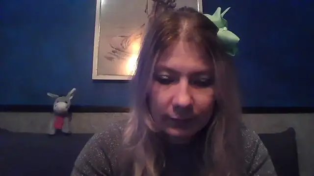 Foxy Bright online show from March 8, 12:42 pm