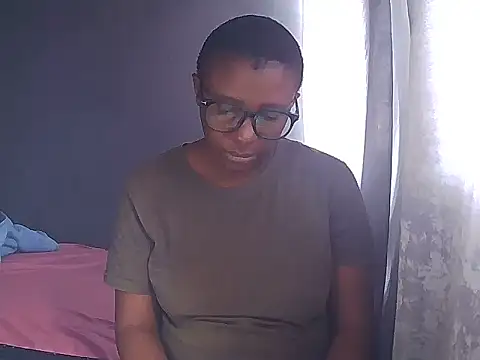 BossynBeautiful online show from February 22, 7:42 am