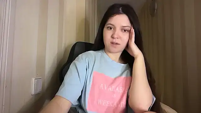 Eloise Pattie online show from February 22, 11:27 pm