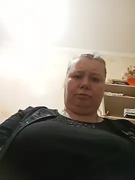 KiraStanton online show from May 29, 7:56 pm