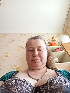 KiraStanton online show from May 16, 11:31 am