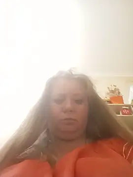 KiraStanton online show from May 23, 10:19 pm