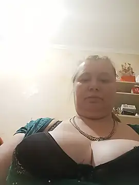 KiraStanton online show from June 17, 6:53 pm