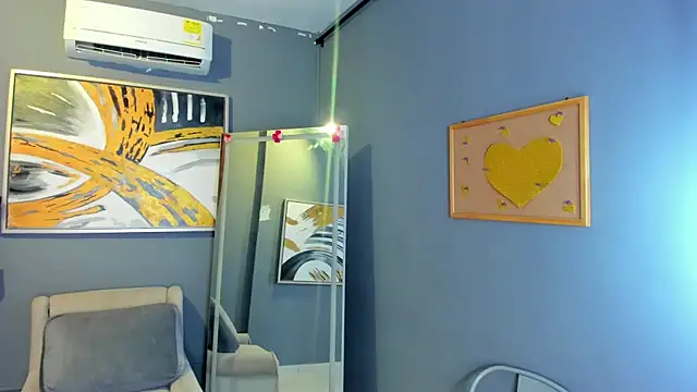 cailing  online show from April 7, 11:12 am