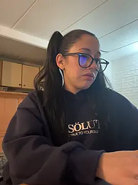 susi chimm online show from March 1, 2:00 am