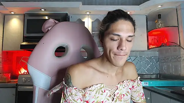 CrisOzzz online show from March 26, 7:48 pm