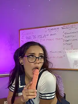 NaomiStar1 online show from March 6, 5:24 am