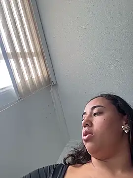 Eyssha online show from April 7, 12:29 pm