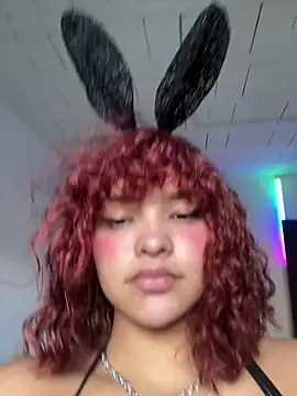 deusasalvatore online show from February 22, 6:31 pm