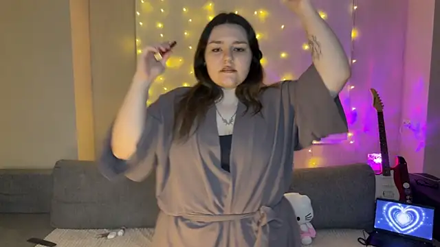 RiotKitten1 online show from March 2, 12:32 am