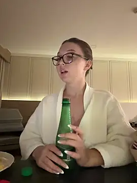 Bellesweett online show from February 28, 4:28 pm