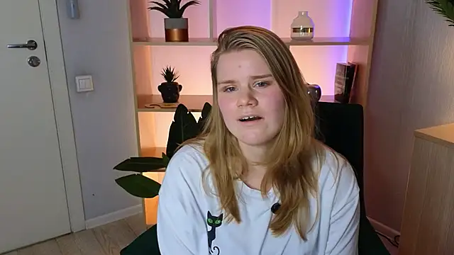 ModestaColato online show from February 22, 12:28 pm