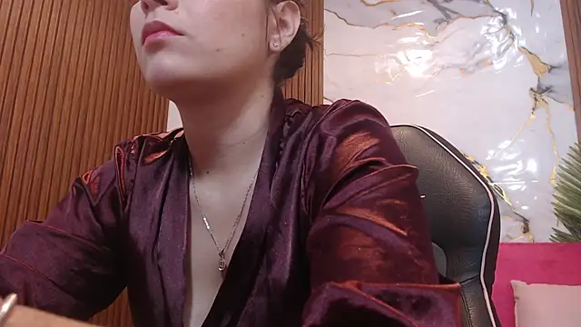 Loren Tay online show from May 5, 2:36 am