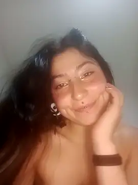 Little Sweett online show from February 28, 2:44 am