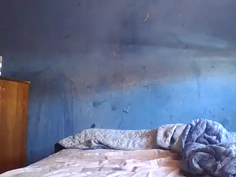 Soylilayblue online show from February 24, 5:00 pm