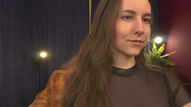 felynn online show from March 17, 2:04 am