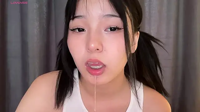 minnie joy online show from May 30, 1:31 pm