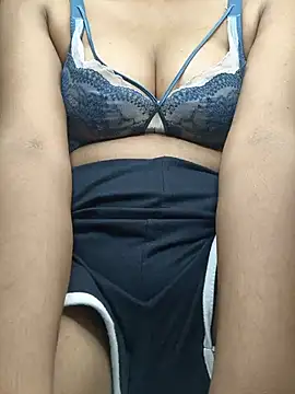 YourPrincess01 online show from July 27, 6:43 am