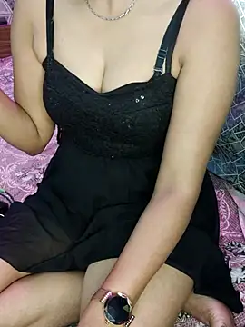 Gurleen kaur69 online show from April 14, 5:18 am