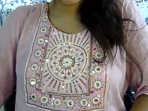 Neha Sharma2 online show from June 1, 12:07 pm
