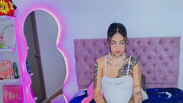 CamilaVelour online show from March 30, 5:51 am