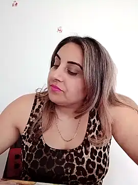 I amXenox online show from March 3, 11:49 am