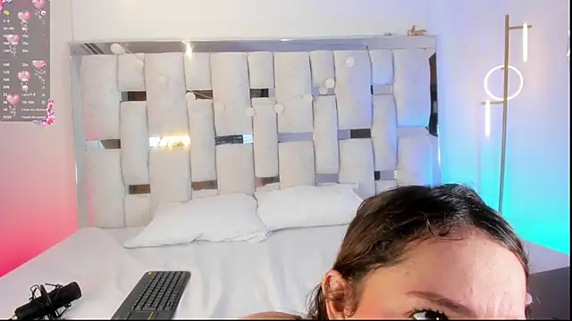 HecateCorvin online show from February 26, 12:48 pm