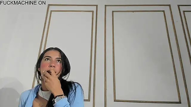 emily gaviria1 online show from May 6, 12:42 pm