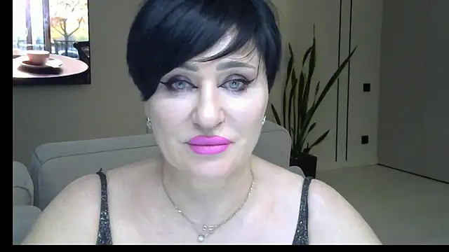 Kleotempt online show from May 3, 9:29 pm