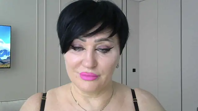 Kleotempt online show from May 16, 1:54 pm