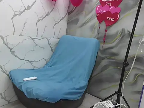 milk drops online show from February 24, 4:05 pm