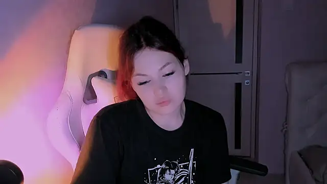 CrazyNextDoorGirl online show from July 11, 8:53 pm