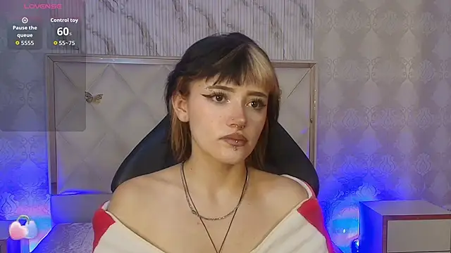 Cloee tay1 online show from July 1, 11:32 am