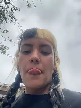Sara 92 online show from June 28, 6:14 pm