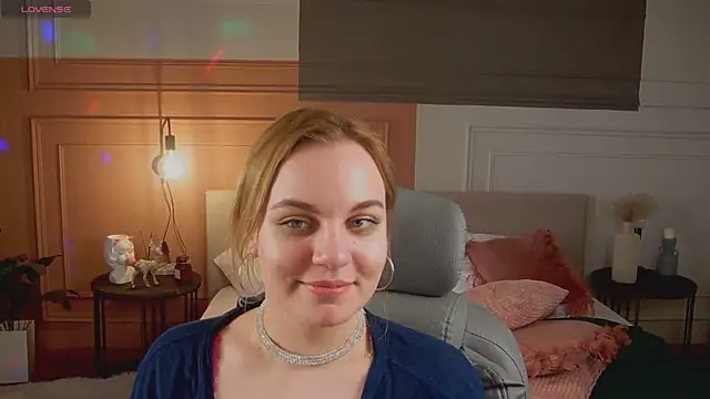 Glow Margo online show from April 7, 4:47 am