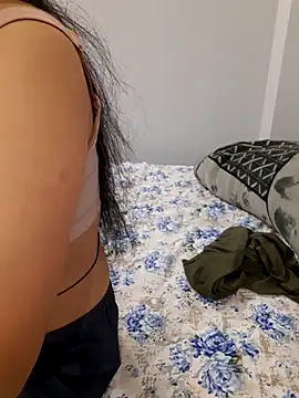 NeetuKumri online show from April 7, 5:26 pm