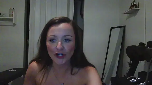 thenakedtrainer69 online show from May 29, 6:17 pm