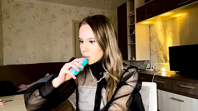 PrettyReal online show from March 1, 8:47 am